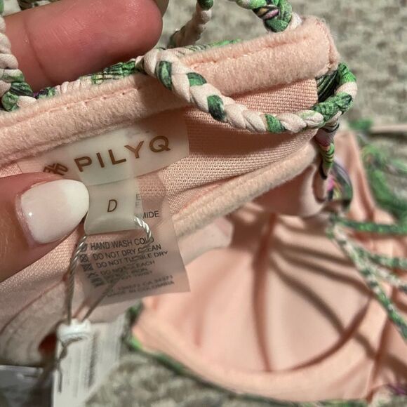 NWT PILYQ Bermuda Zen Halter Palm Swim Top- Size D Cup - Picture 5 of 7